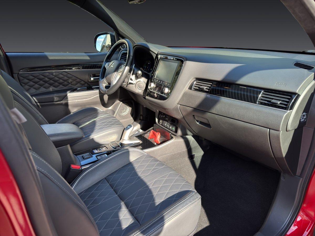 Mitsubishi Outlander 2.4 PHEV  Top 4WD