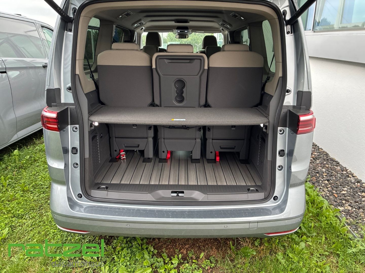 Fahrzeugabbildung Volkswagen T7 Multivan Edition 2.0 TSI DSG LÜ HUD