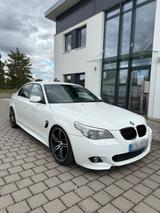 BMW 530/525i E60 - BMW 525: 525i E60