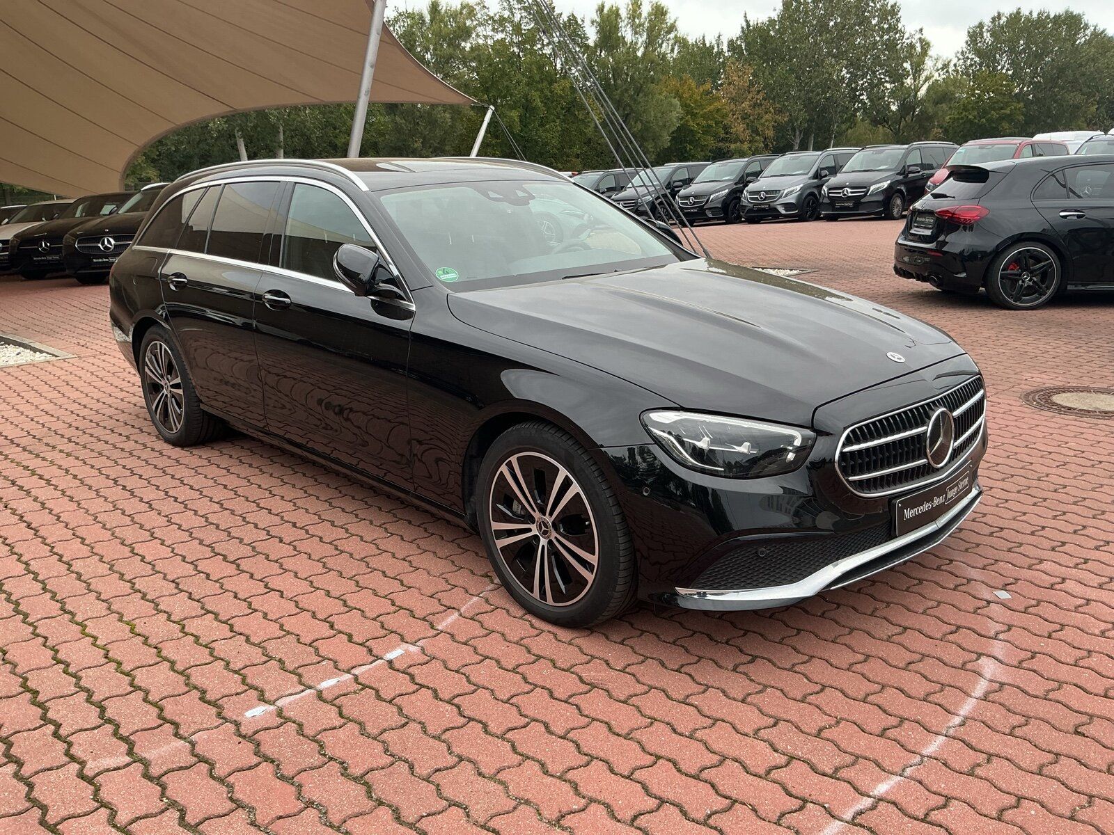 Mercedes-Benz E 400 d 4M T Ava Distro Rüka Memory Spiegelpaket imagem 3