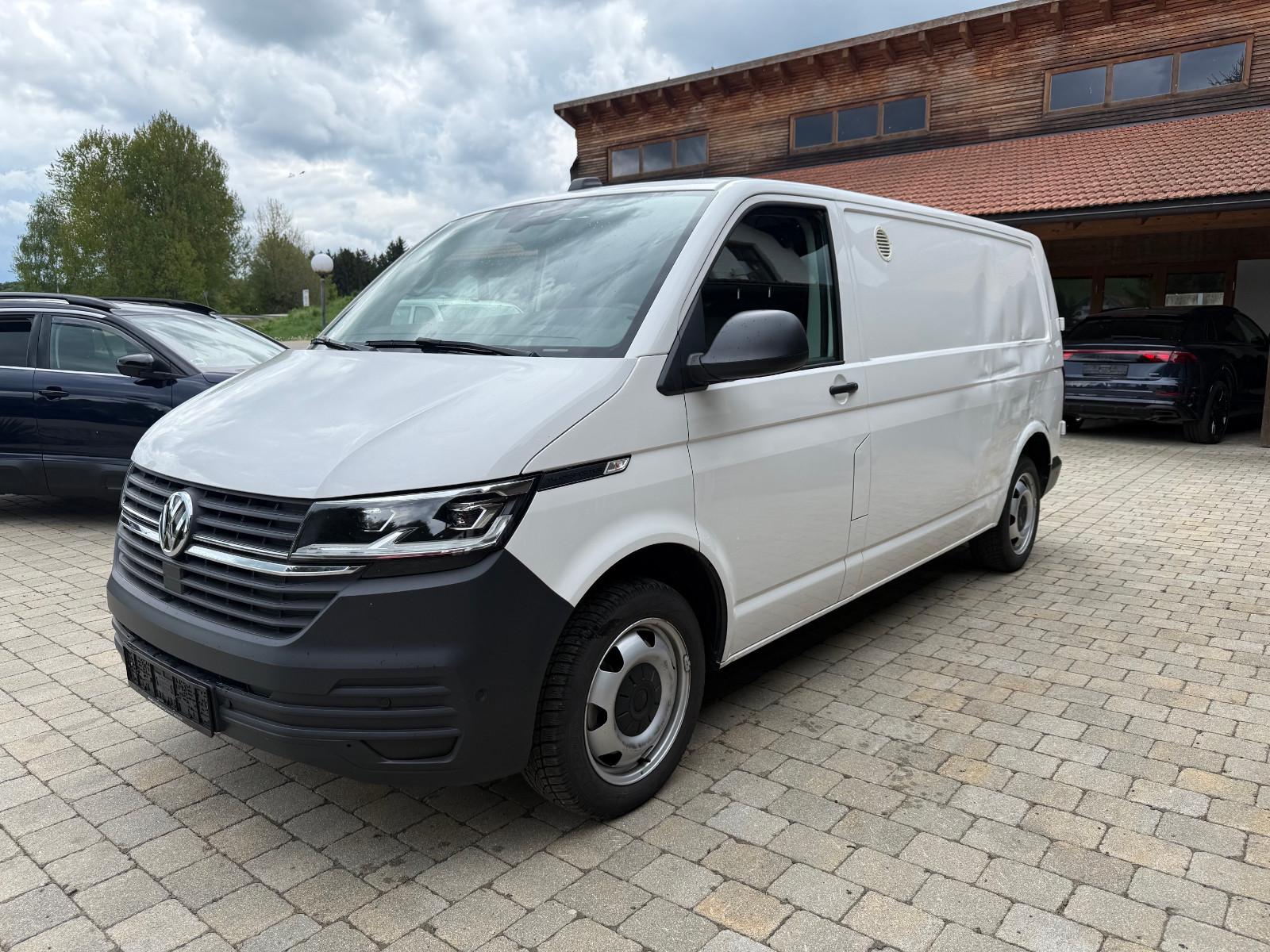 Volkswagen T6.1 Transporter 2,0 TDI Lang DSG ACC/AHK/Kamera