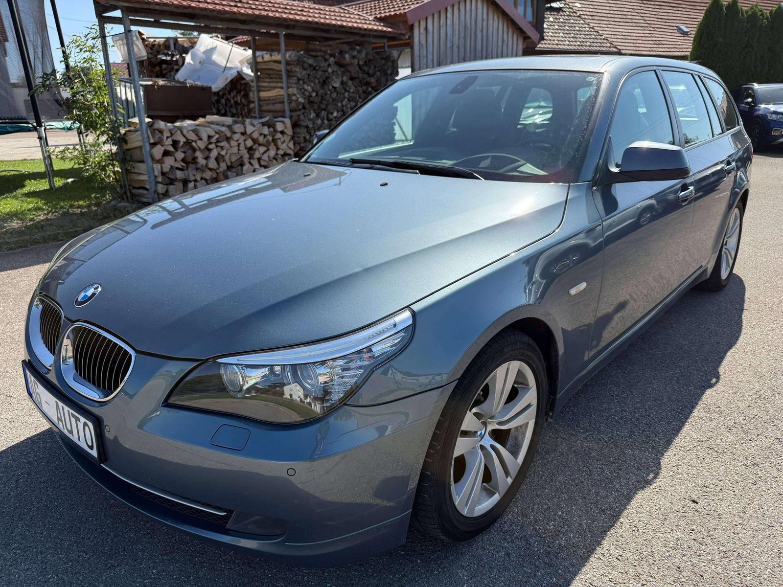 BMW 530i Automatik Touring 272 PS 8-fach
