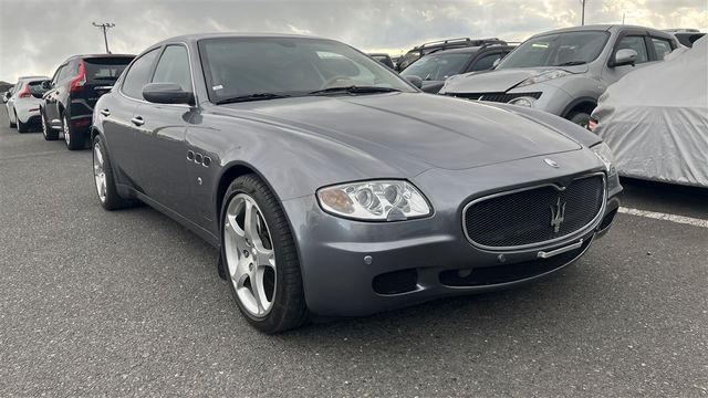 Maserati Quattroporte 4.2 V8 ZF-Automatic (Japan Import)