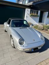 Porsche 993 Carrera Cabriolet - Deutsches Modell  - Porsche 993 mit Benzin-Antrieb