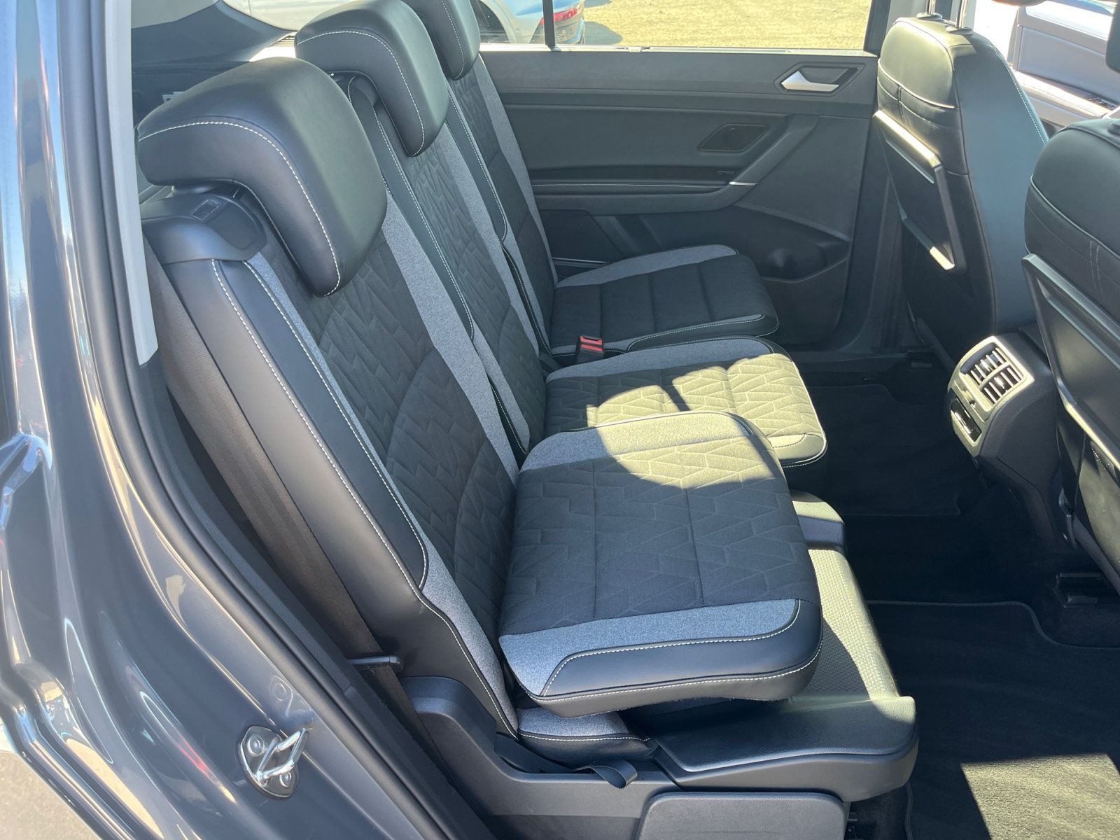 Volkswagen Touran - Bild 22