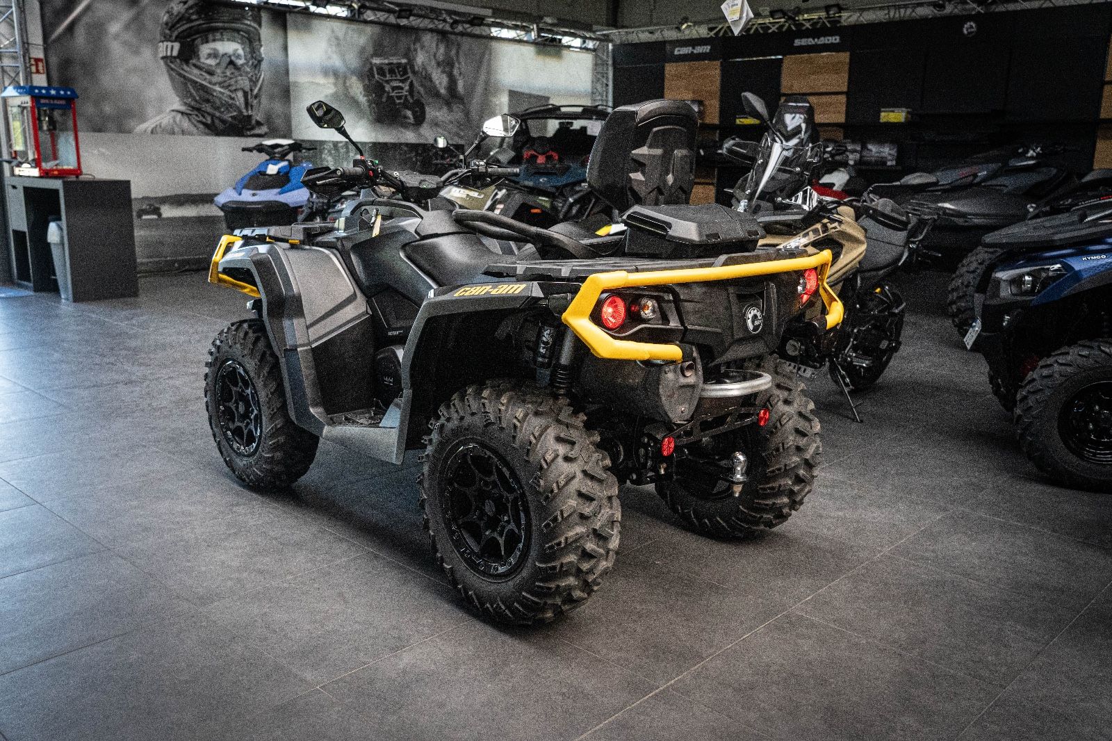 Fahrzeugabbildung Can Am Outlander Max XT-P 1000 T3B ABS wenig km