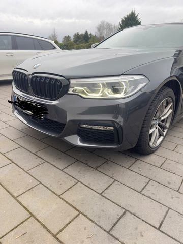BMW 520d xDrive Touring A -