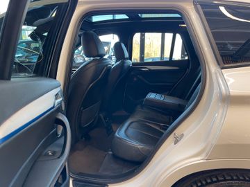 BMW X1 xDrive 25 i M Sport *PANO*LED*PDC*NAVI*LEDER*