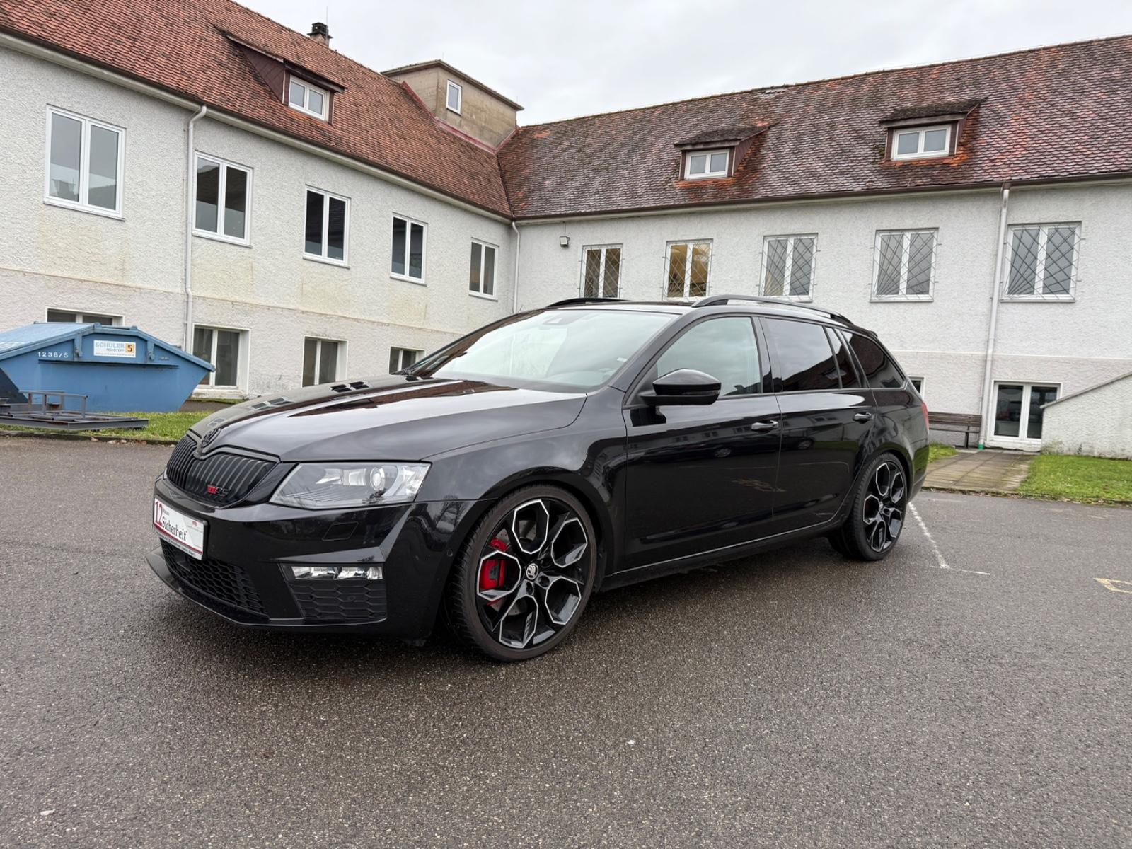Skoda Octavia Combi RS/ASK PERFORMANCE/ACC/224KW/6GANG