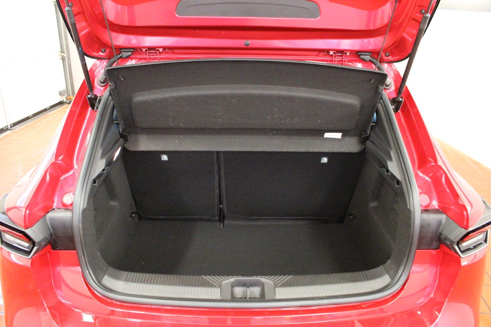 Fahrzeugabbildung Renault Clio VI TCe 115 Techno*Winter-Paket* #15687