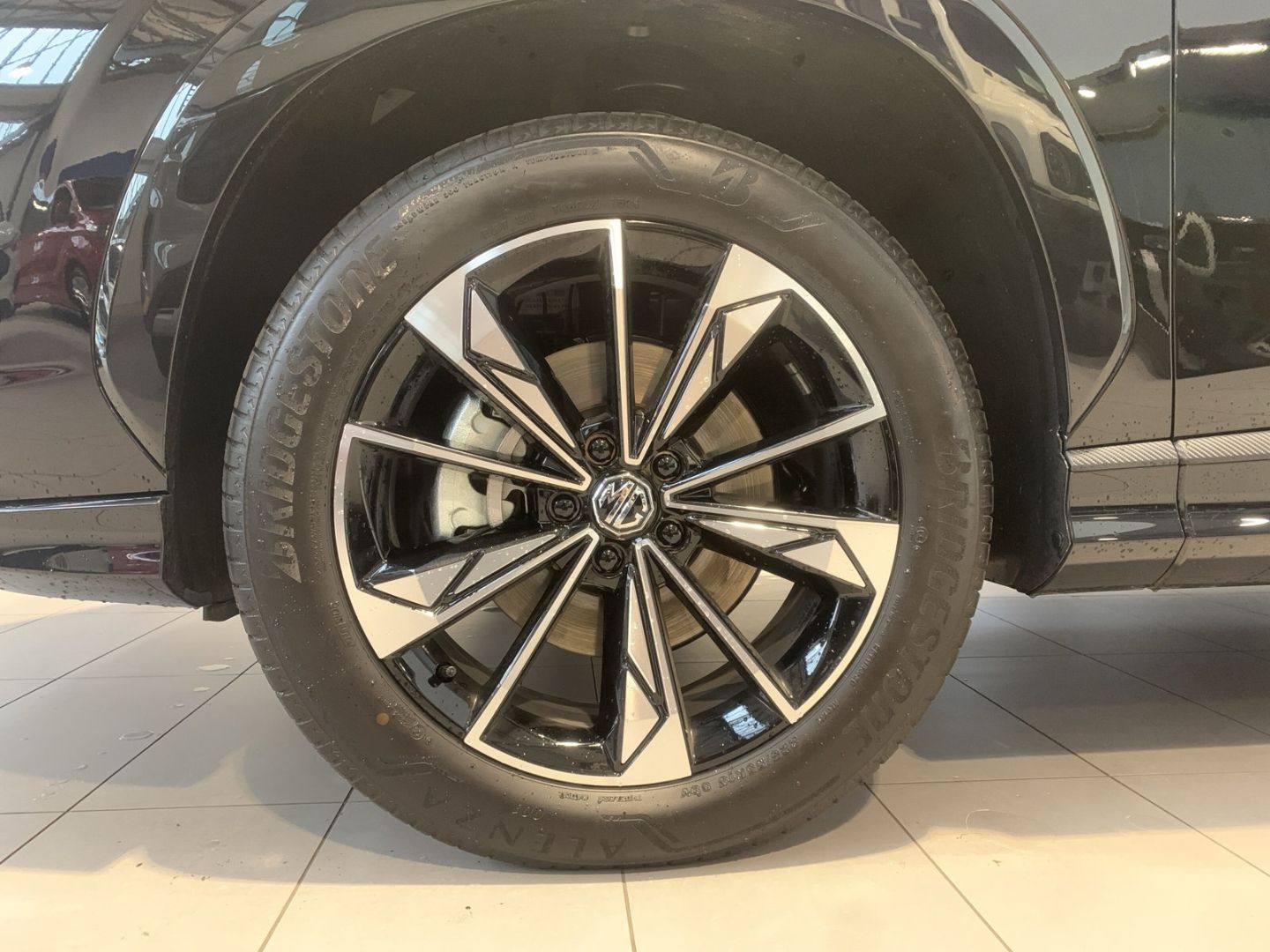 Fahrzeugabbildung MG HS PHEV Luxury Automatik- FINANZIERUNGSANGEBOT!