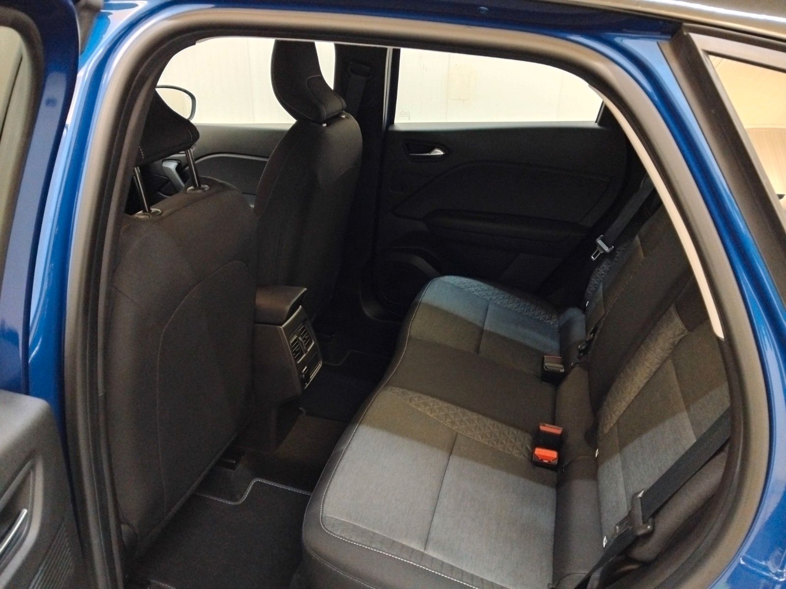 Renault Captur (06/2026, Benzin)