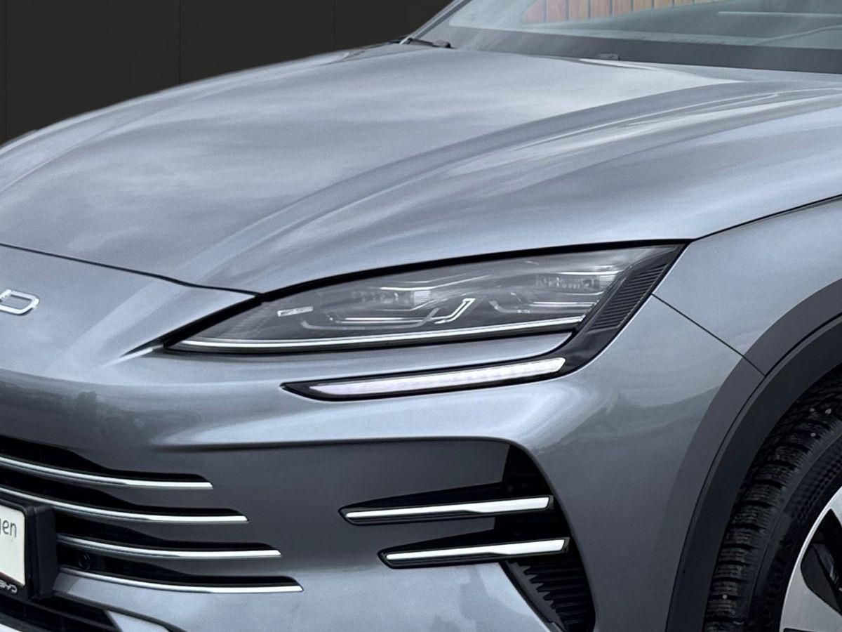 BYD SEAL