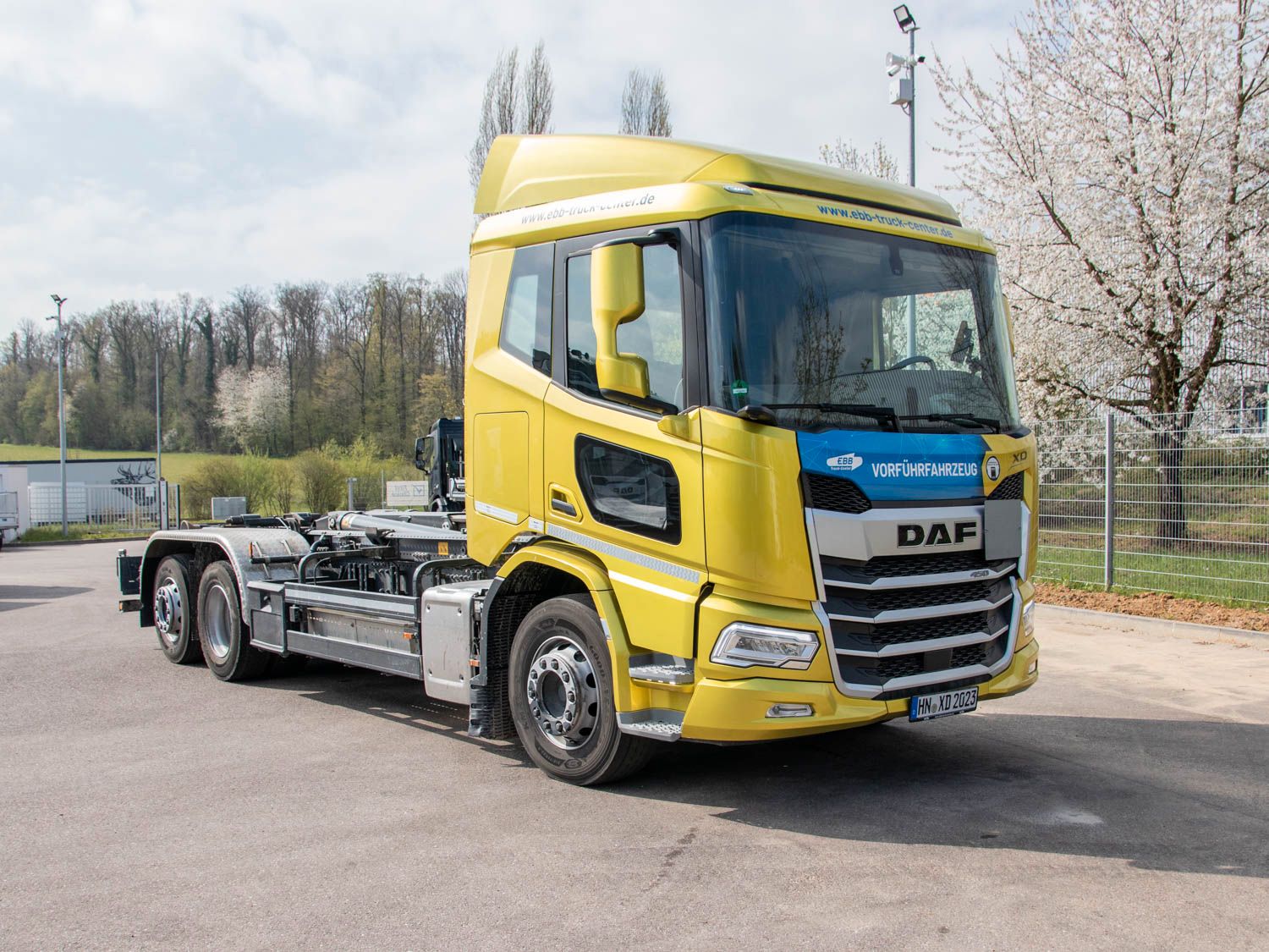 Fahrzeugabbildung DAF FAN XD 450 SL Meiller Abrollkipper
