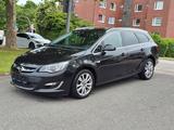 Opel Astra J Sports Tourer Exklusiv*Automatik*Xenon* - Opel Astra: Exklusiv
