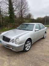 Mercedes-Benz Mercedes E 240 Automatik Elegance - gebrauchte Mercedes-Benz E 240 aus dem Jahr 2000