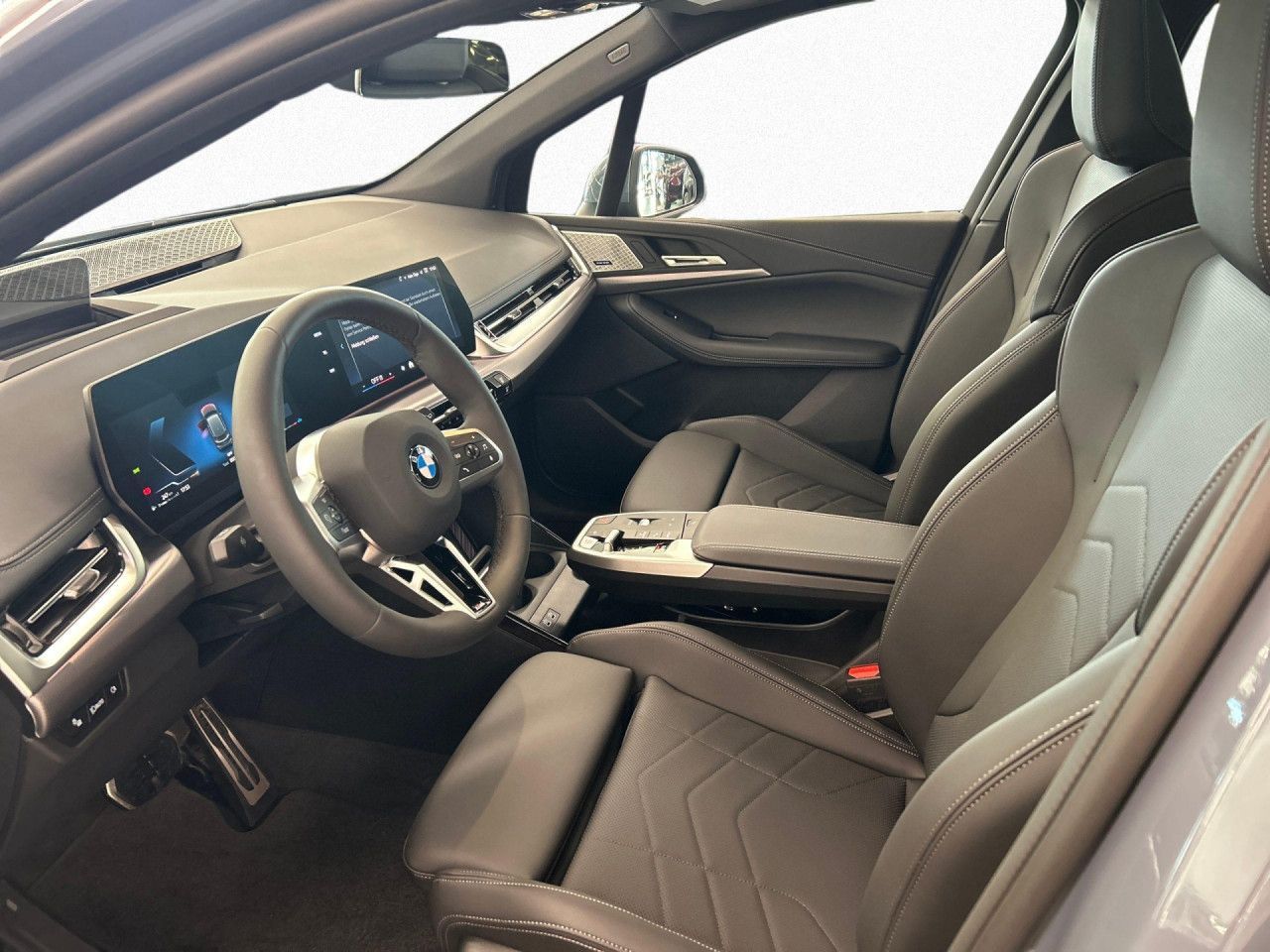 BMW 223 Active Tourer - Bild 10