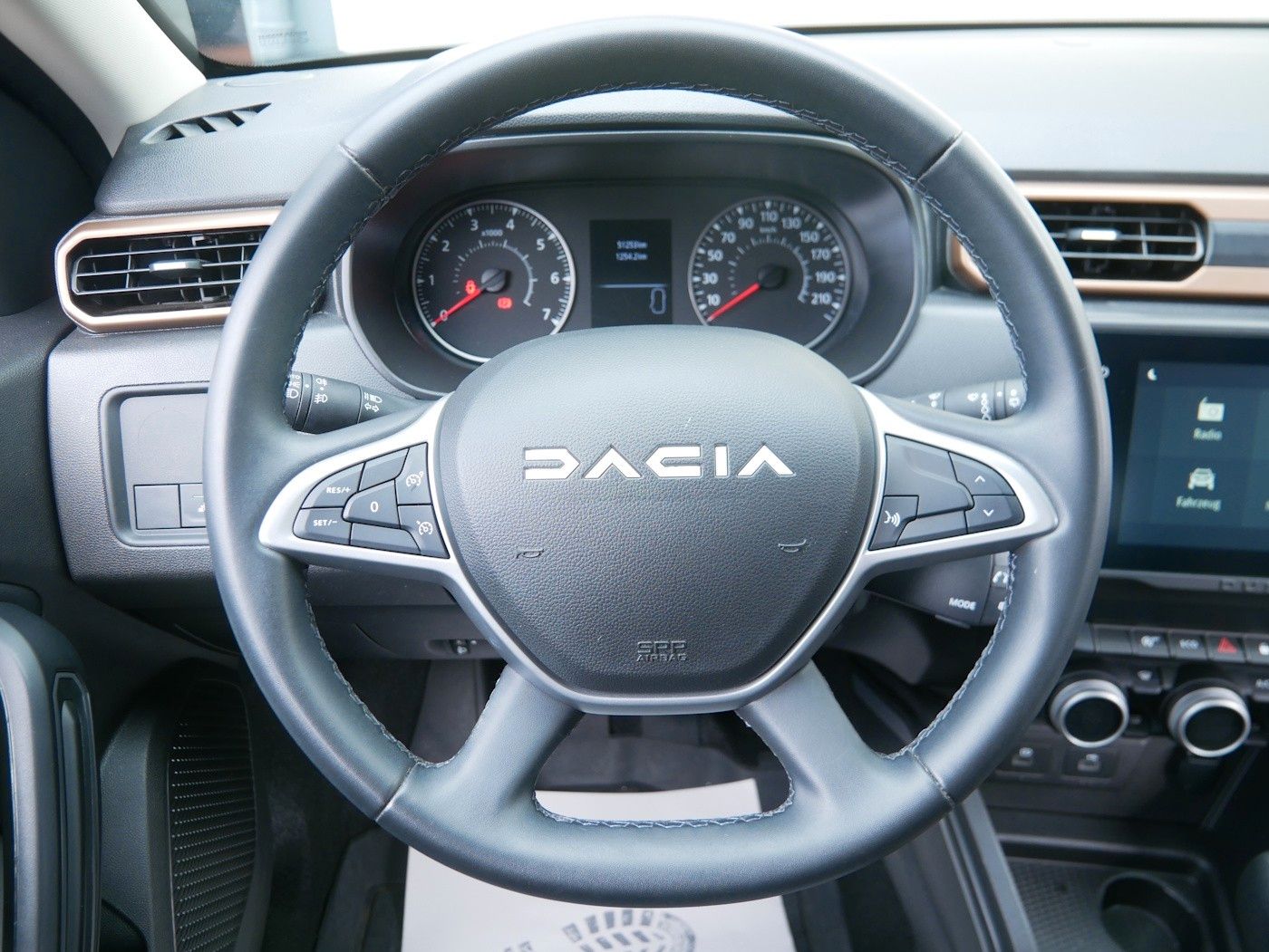 Fahrzeugabbildung Dacia Duster II 1.3 TCe Extreme 360°Kamera NAVI SHZ AL