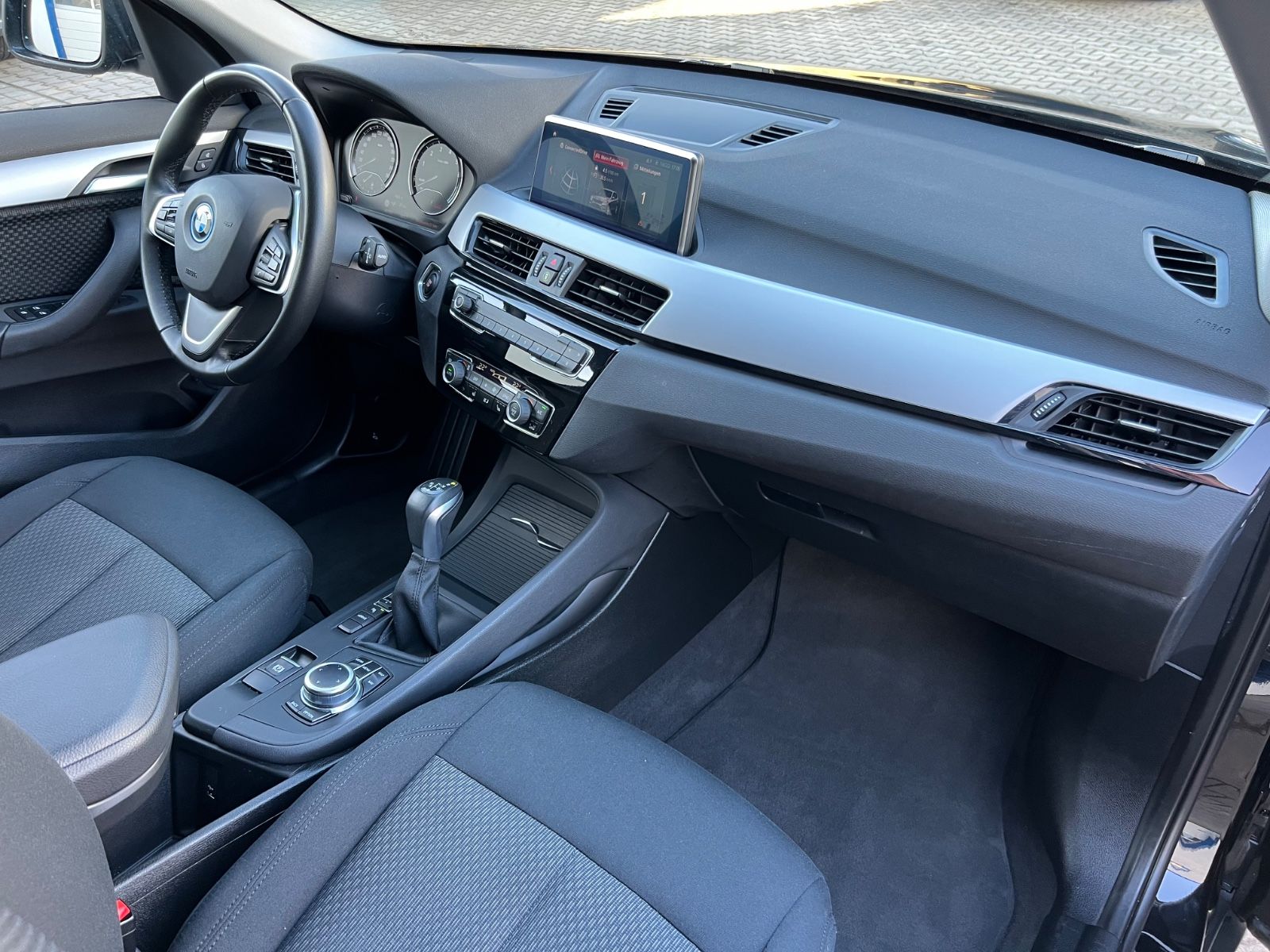 BMW X1 25e xDrive Advantage "KAMERA/LED/DAB/NAVI" foto 35