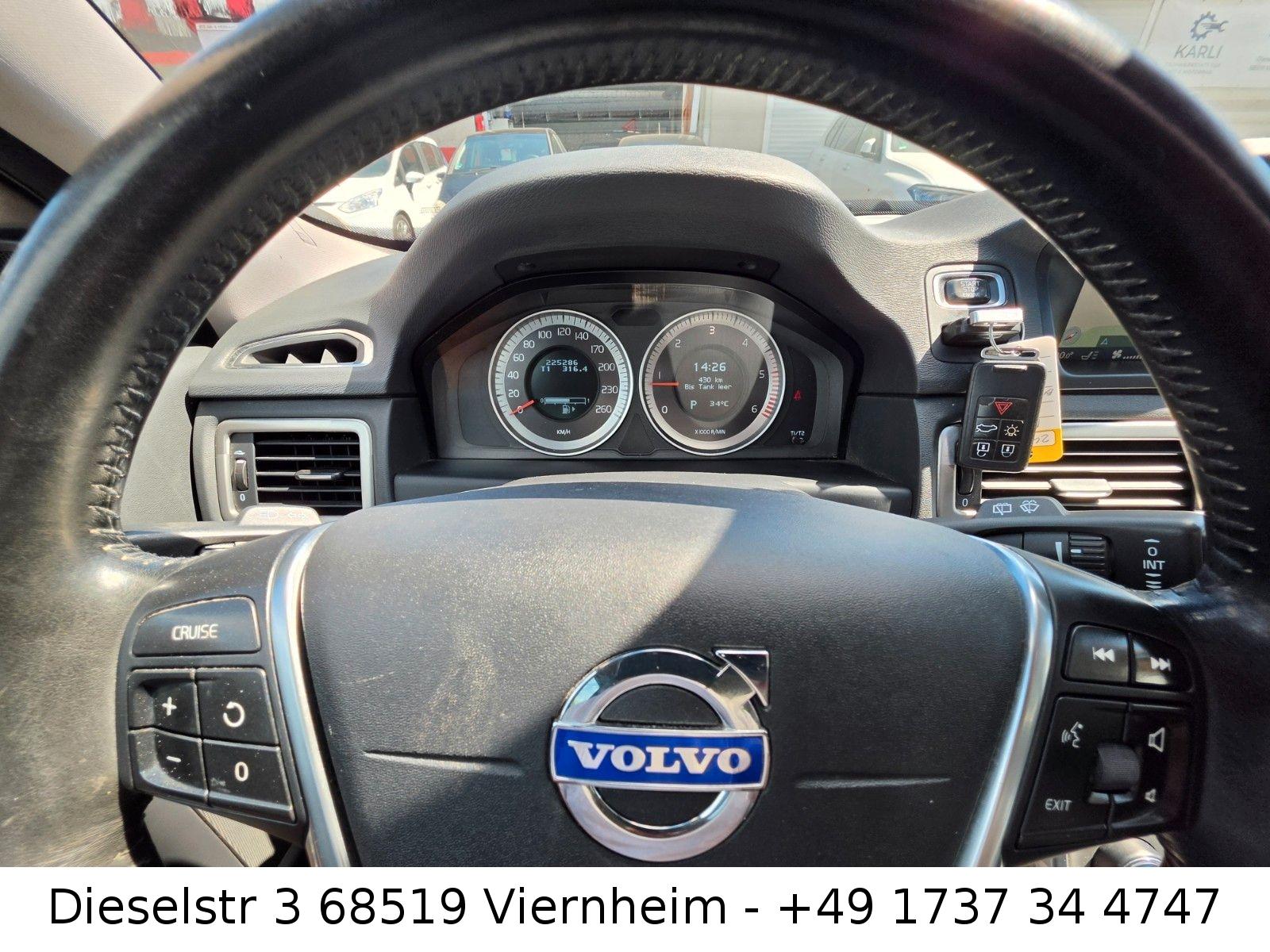Volvo V70 2012 — photo 15