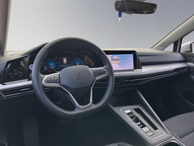 Golf VIII Variant Life 1.5 eTSI DSG NAVI ACC LED