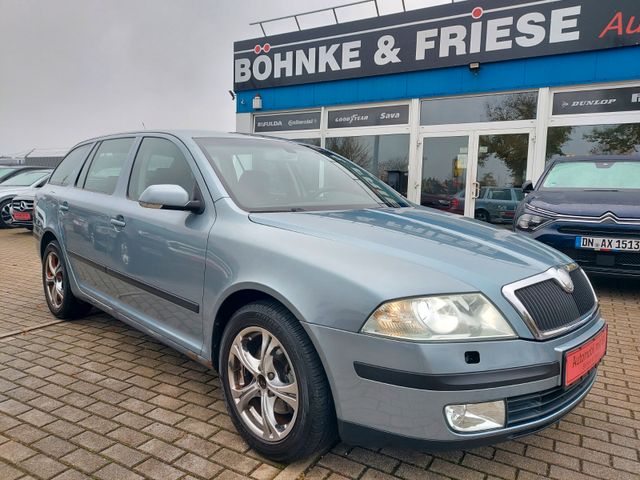 Skoda Octavia Combi Elegance Automatik Xenon Sport