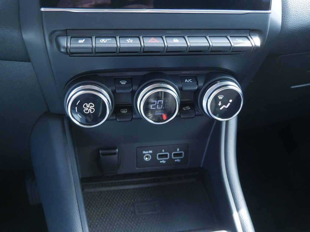 Fahrzeugabbildung Renault Captur Intens TCe 140 GPF SHZ KAMERA NAVI LED