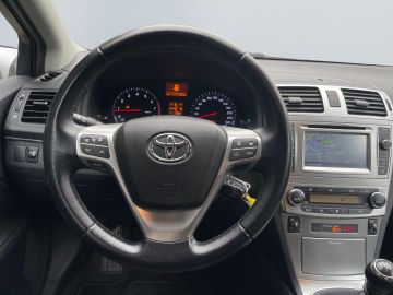Toyota Avensis - 12