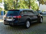 Volkswagen Passat Variant TSI 2.Hand AHK TÜV 2027 +GARANTIE - gebrauchte VW Passat Variant aus dem Jahr 2017
