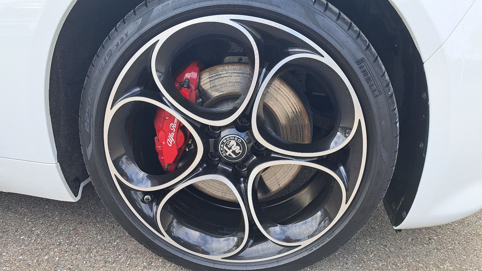 Fahrzeugabbildung Alfa Romeo Giulia Veloce Q4 Diesel Allrad