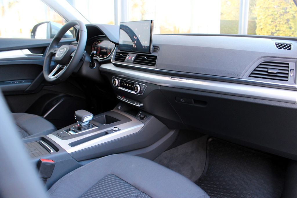 AUDI Q5 40 TDI/MAGNETIC RIDE/MATRIX/ADVANCED AUDI Q5 40 TDI/MAGNETIC RIDE/MATRIX/ADVANCED
