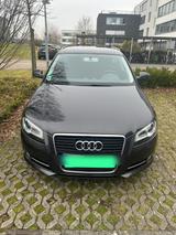 Audi A3 1.6 TDI Sportback DPF Attraction - Audi A3 aus 2011 mit Diesel-Antrieb
