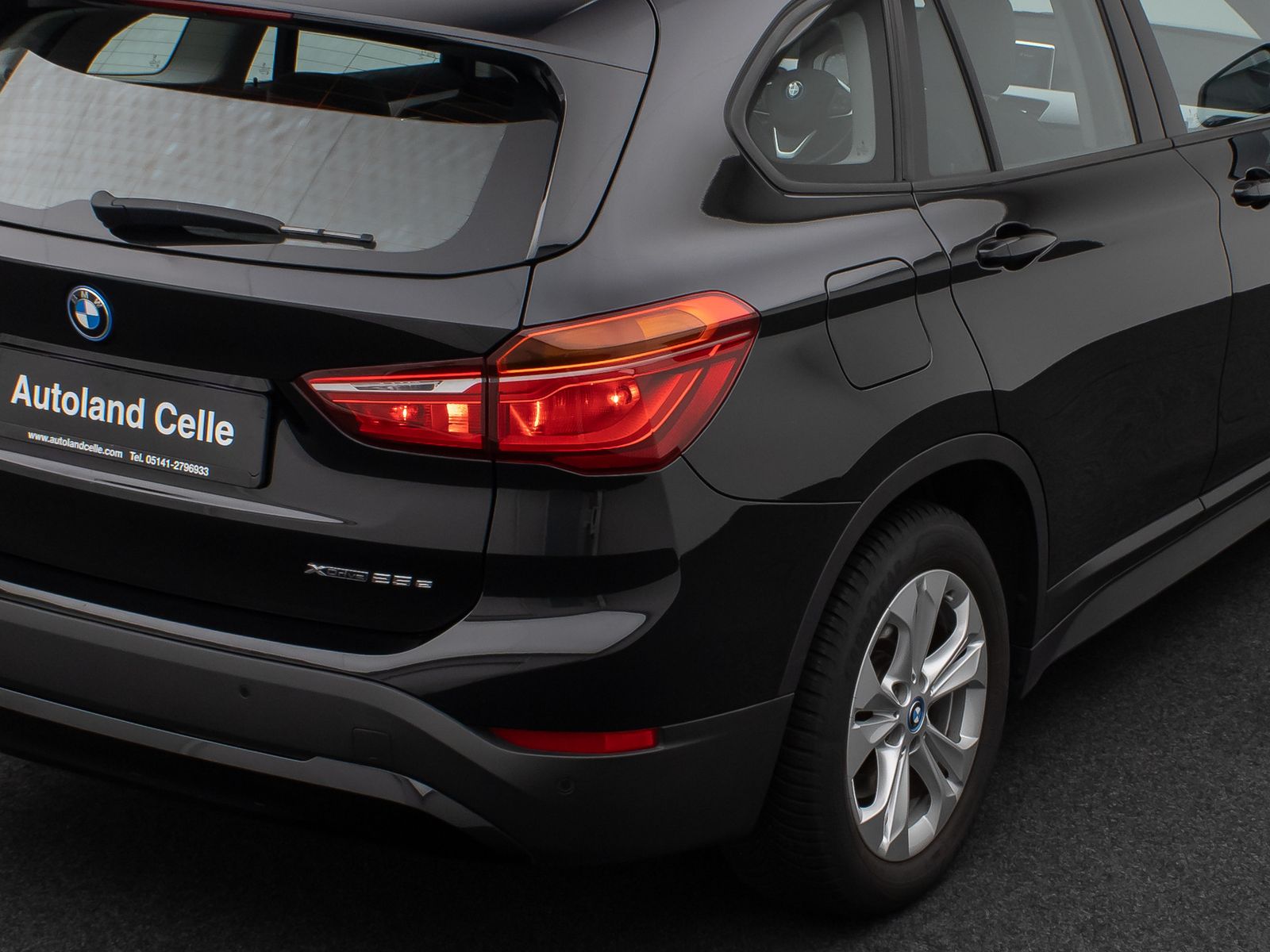 Fahrzeugabbildung BMW X1 xD25e Panorama DAB Navi Parkassistent Sport