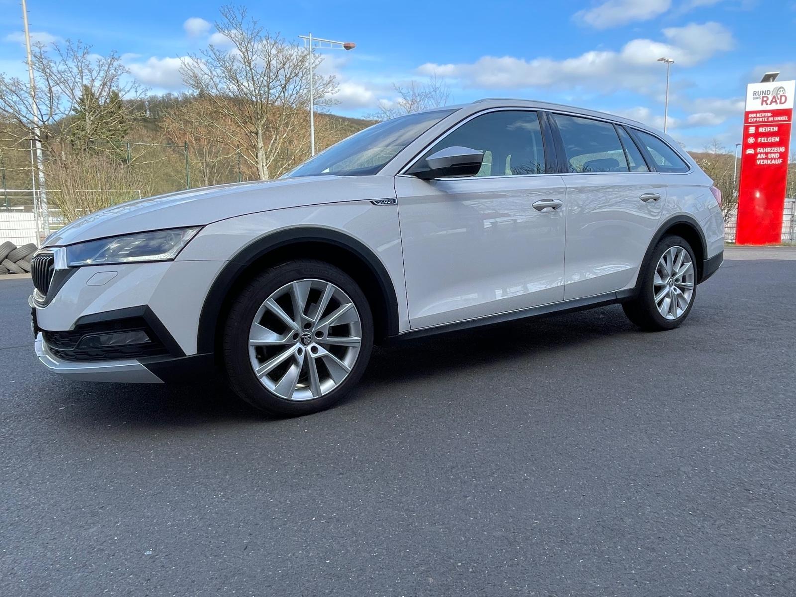 Skoda Octavia Combi 2.0TDI Scout 4x4 LED*Scheckheftge.