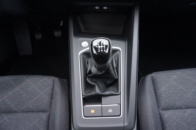 Fahrzeugabbildung Volkswagen Golf VIII Variant TDI Life LED Navi AID ACC RFK