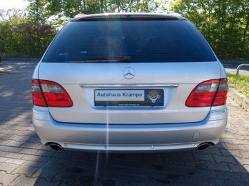 Mercedes E 320 - 5