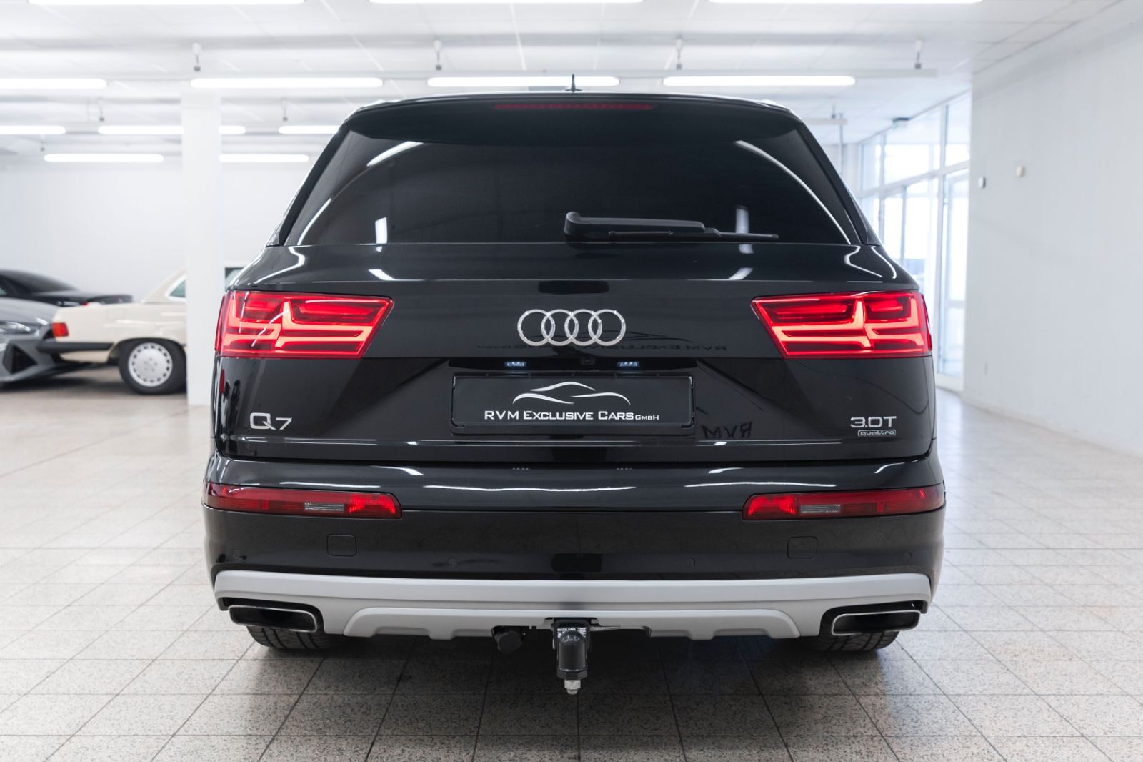 Fahrzeugabbildung Audi Q7 3.0 TFSI Quattro LED 360° AHK NAV 7SITZER