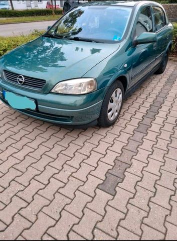 Opel Astra 1.2 -