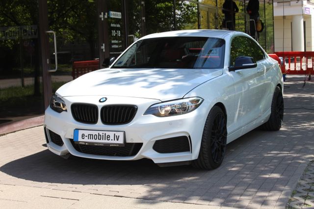 BMW 228i Coupe TOP Zustand, EU Zulass., VAT Incl.