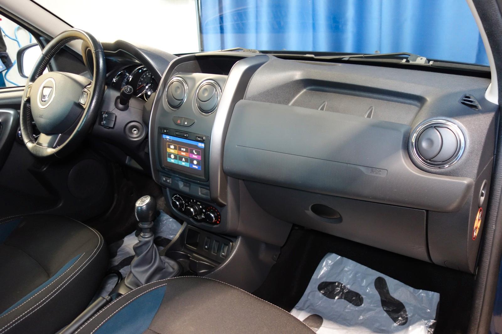 Dacia Duster  Celebration 4x2"Motorschaden"