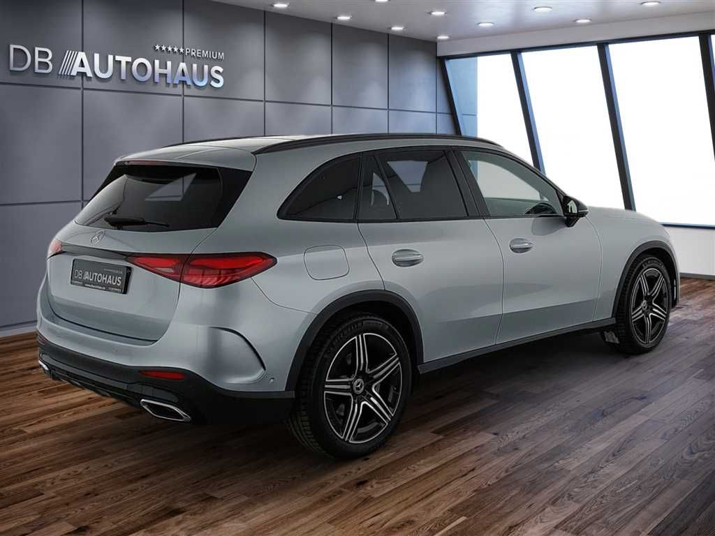 Mercedes-Benz GLC 300 4MATIC 9G-tronic AMG Line Premium Plus foto 4