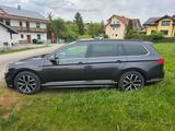 Volkswagen Passat R-LINE 150PS DSG Business*AHK*Massage - VW Passat von privat