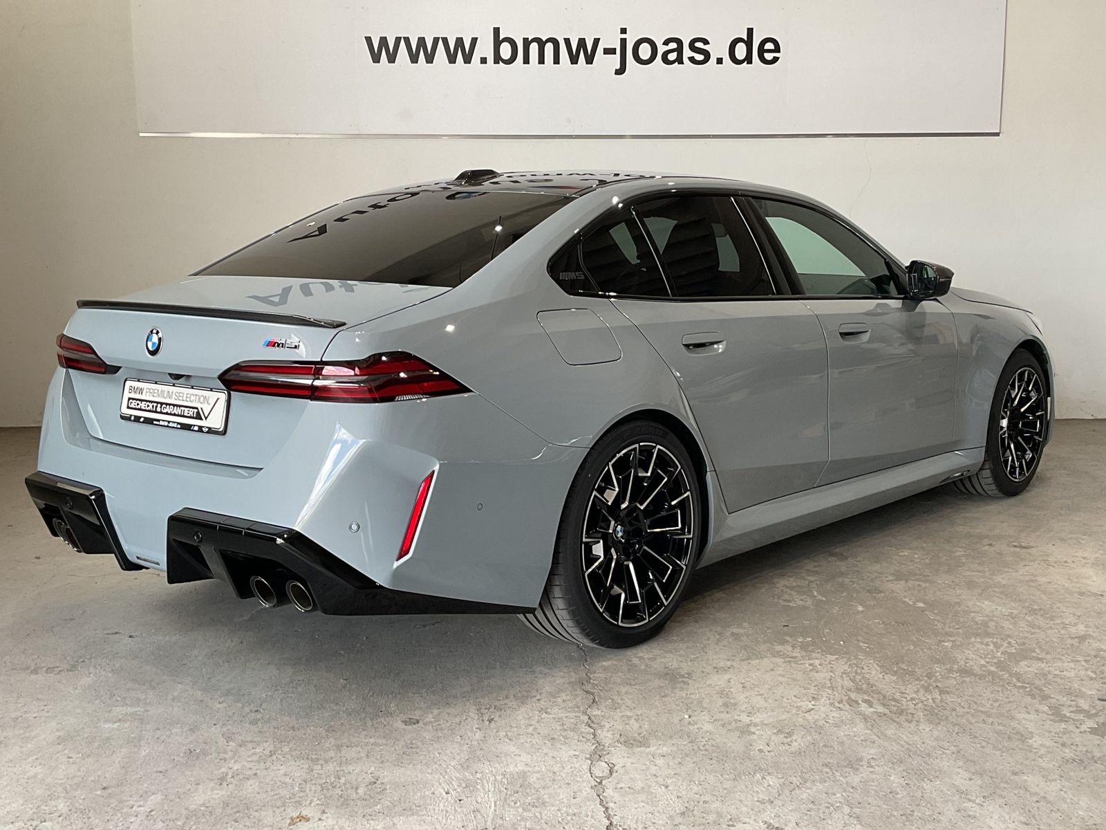 Fahrzeugeinzelansicht 17 Fahrzeugabbildung BMW M5 Limousine |Sitzbelüftung |Bowers & Wilkins |A