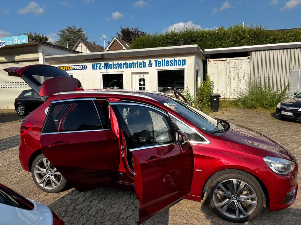 BMW 225