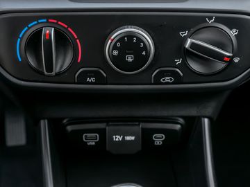 Hyundai i20 1.0 T-GDI Select Digitales Cockpit Navi