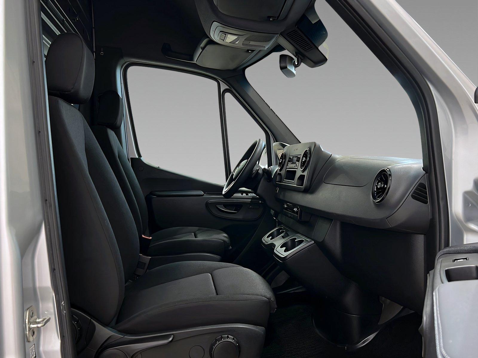 Mercedes-Benz eSprinter Kasten 312 L2H2 Kamera+Warnleuchten