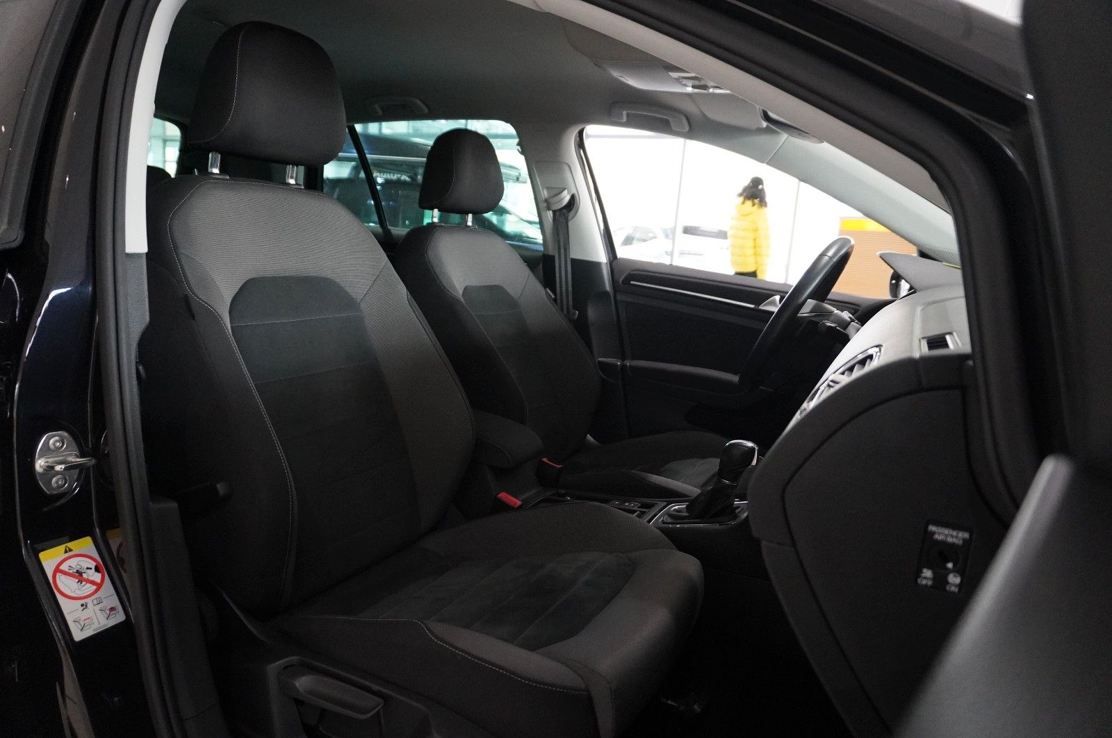 Fahrzeugabbildung Volkswagen Golf VII Lim. 1.5 TSI HIGHLINE DSG NAVI/LED/ACC