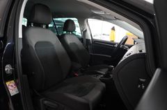 Fahrzeugabbildung Volkswagen Golf VII Lim. 1.5 TSI HIGHLINE DSG NAVI/LED/ACC