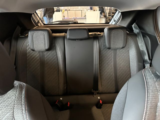 Peugeot 208 Allure *Klima*Navi*Teilleder*ACC*