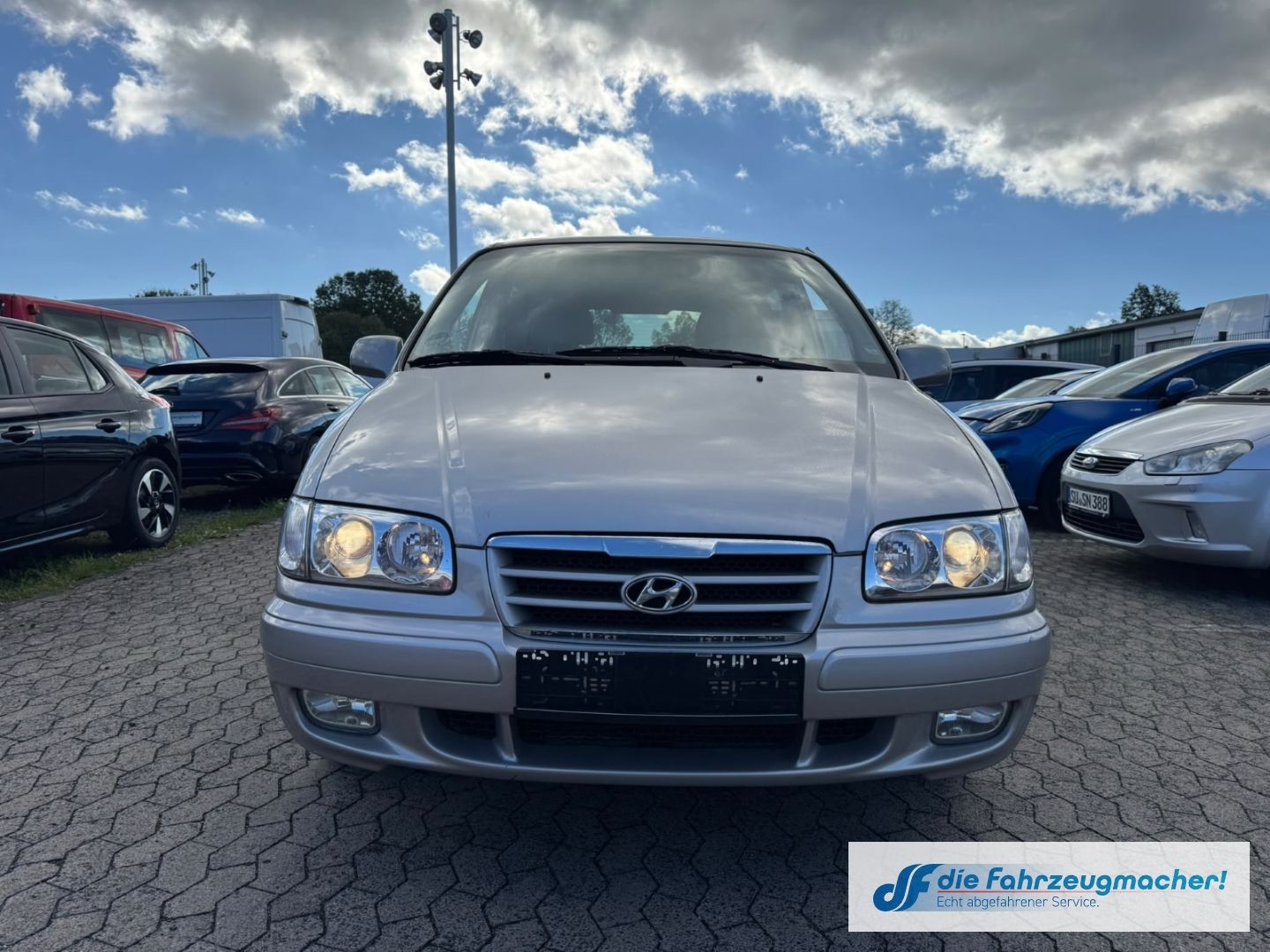Fahrzeugabbildung Hyundai Trajet 2.0 GLS Team 06 *TÜV 07/27* Klima el.SP S